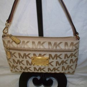 Michael Kors JS Signature Beige Luggage Wristlet
